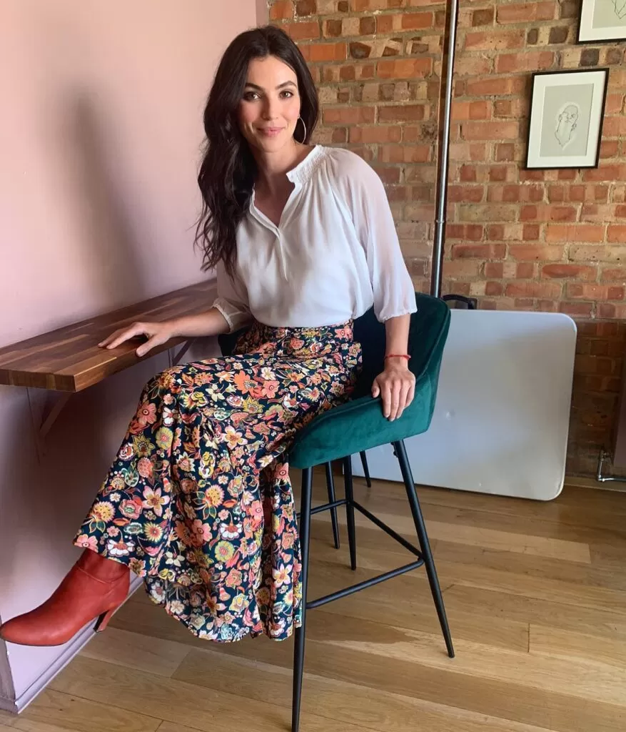 Maxi Skirt Outfit Ideas: Tips on How to Wear Maxi Skirts?