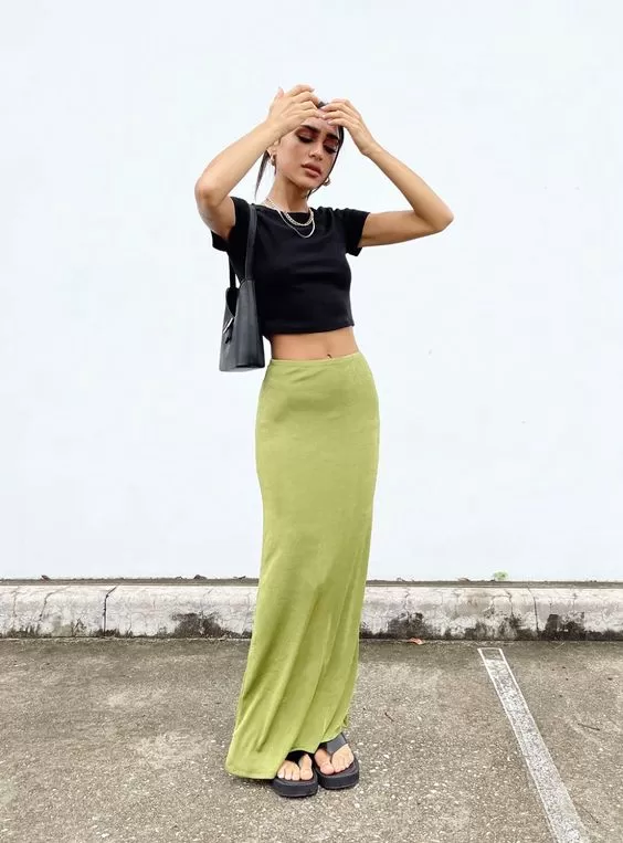 Maxi Skirt Outfit Ideas: Tips on How to Wear Maxi Skirts?