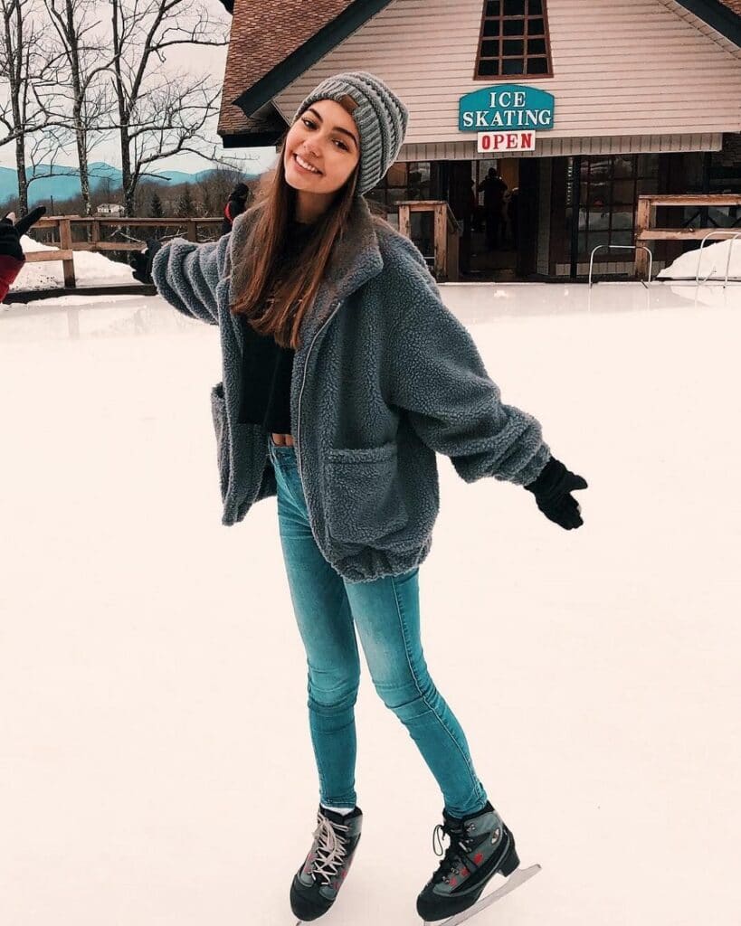 What to wear when ice skating
