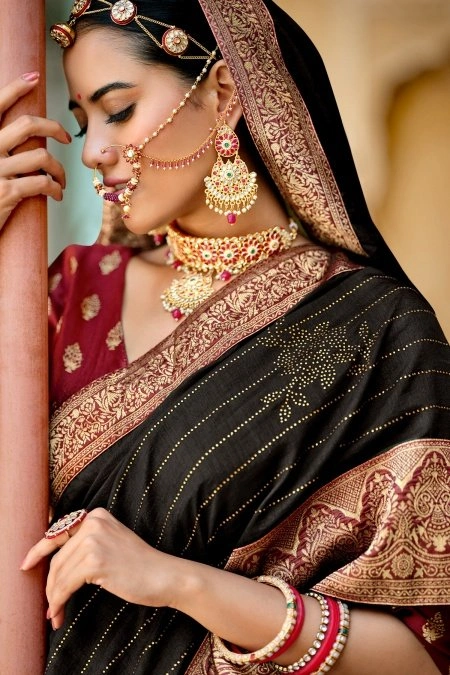 best black saree designs 4