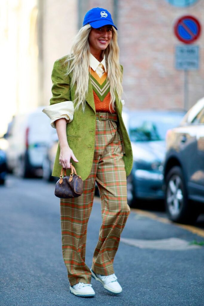 22 Paris Street Style Outfits for Women To Keep An Eye Out For 22 Paris Street Style Outfits for Women To Keep An Eye Out For