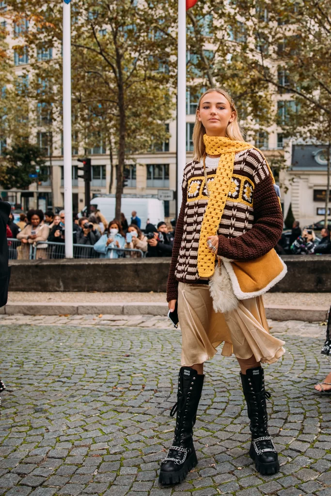 Paris Street Style Outfits for Women