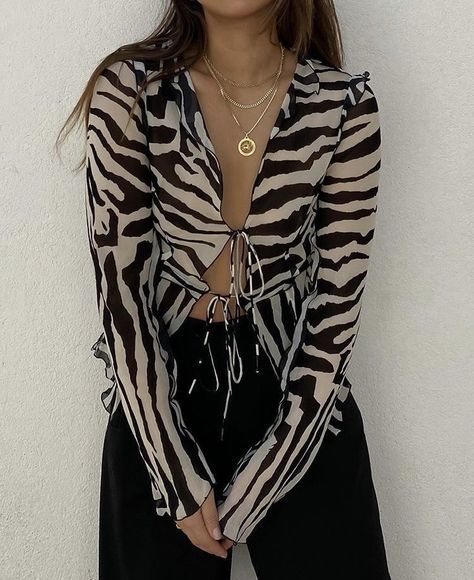 Best Outfits for Libra Women