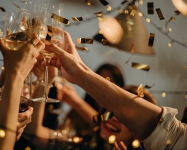 What to Pack for Your High School Reunion