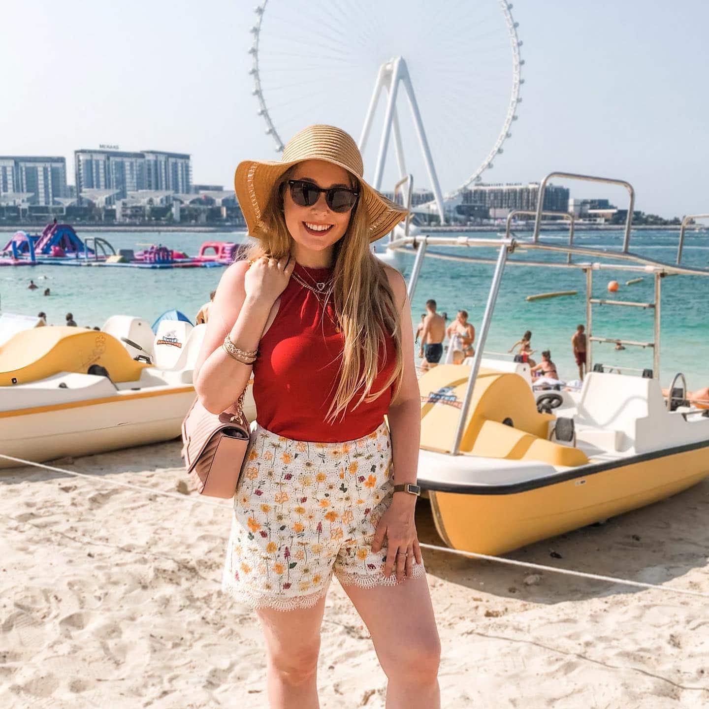 lace trim floral shorts outfits