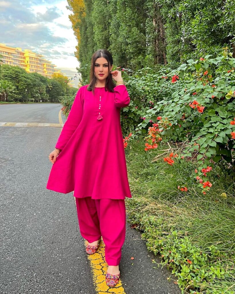 outfits to wear with khussas