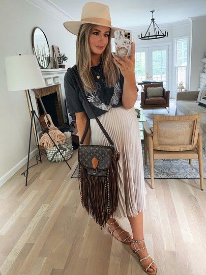 How to Wear Skirts When Pregnant? 20 Maternity Skirt Outfits How to Wear Skirts When Pregnant? 20 Maternity Skirt Outfits