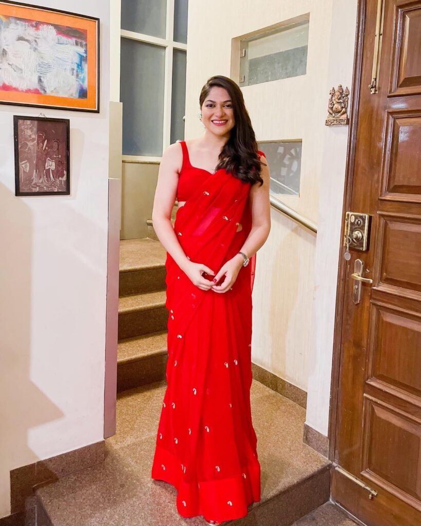 red saree for dussehra