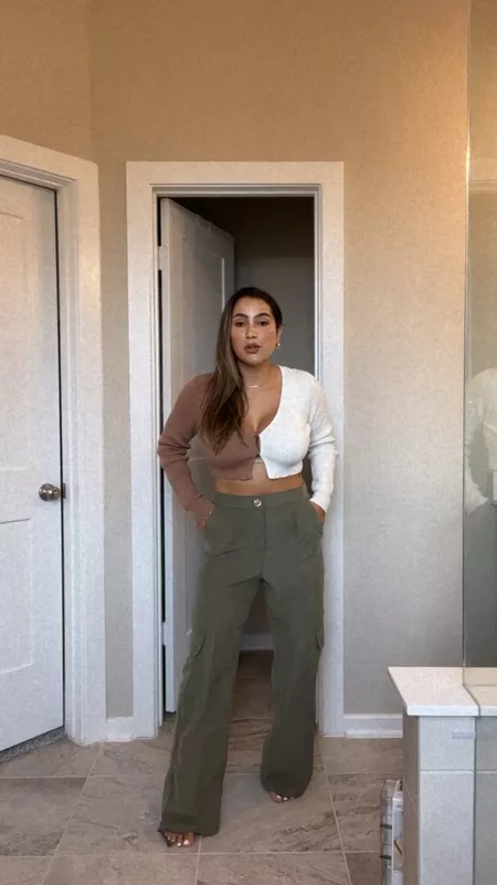 Cropped cardigan outfits