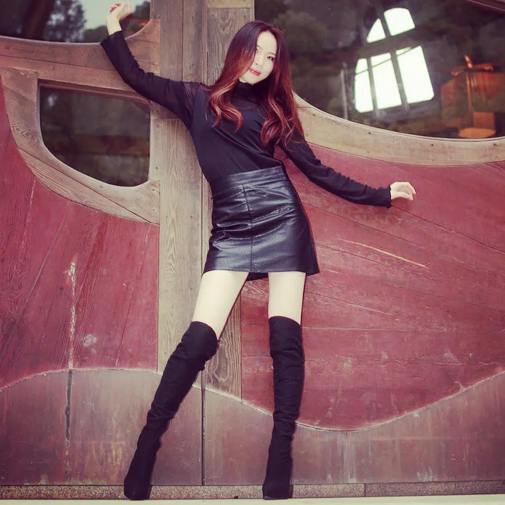 Outfits with over-the-knee boots