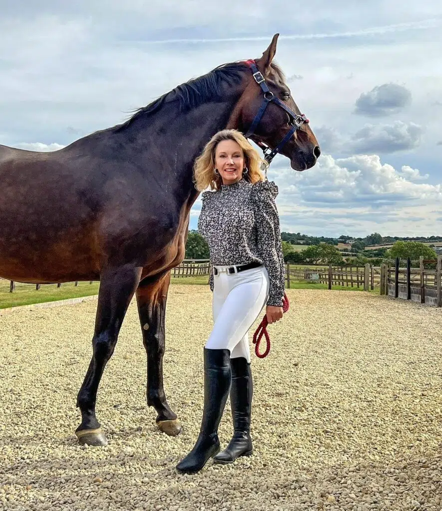 Outfits with over-the-knee boots