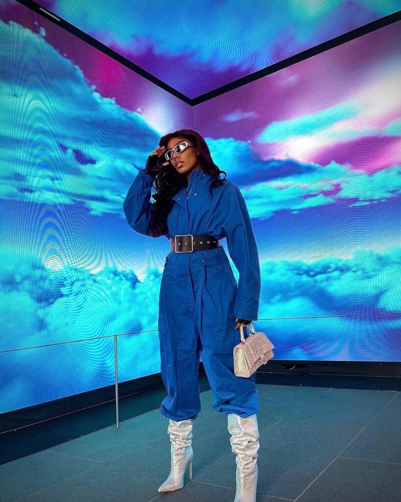 how to wear a boiler suit