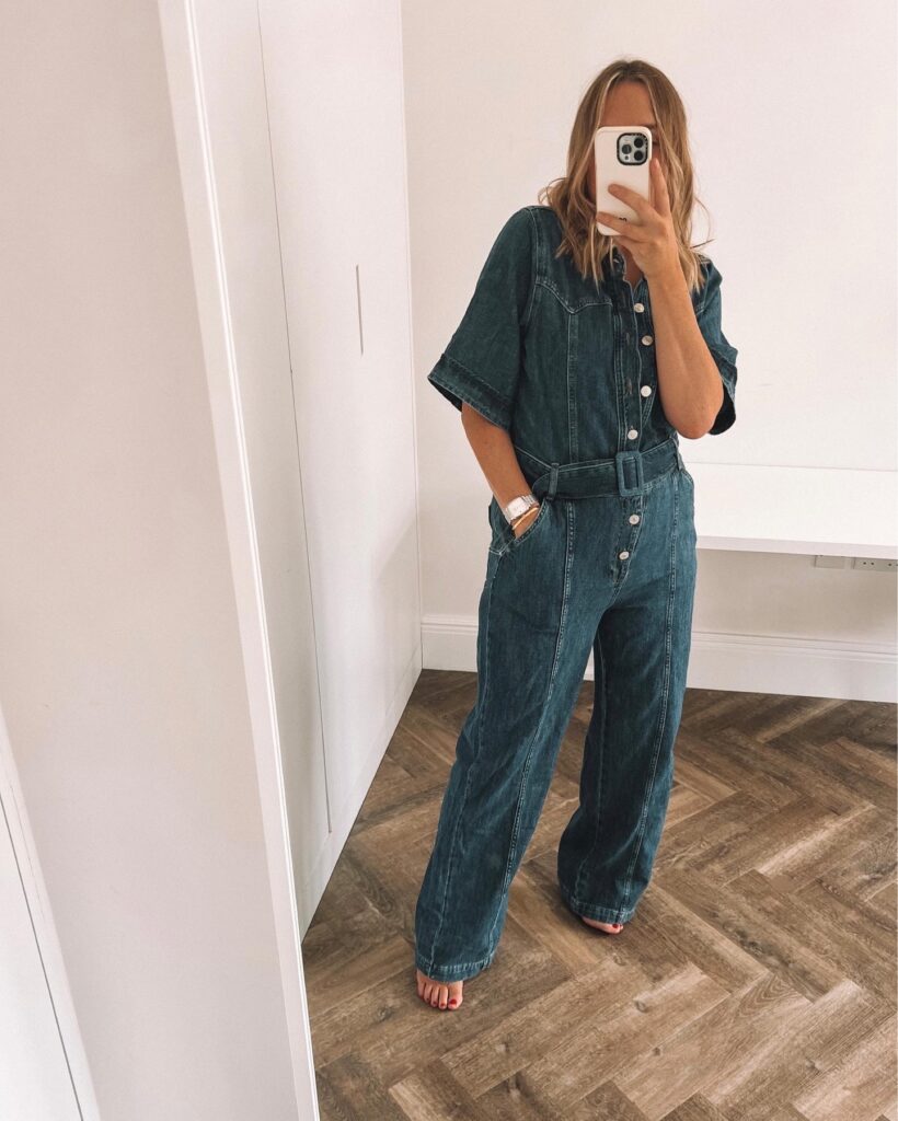 how to wear a boiler suit