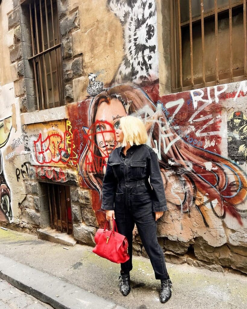 how to wear a boiler suit