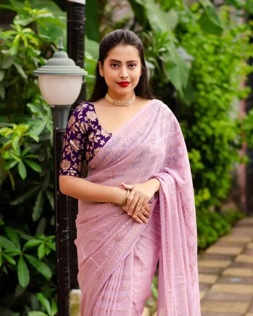 24 Best Farewell Saree Ideas And Tips On How To Style Them