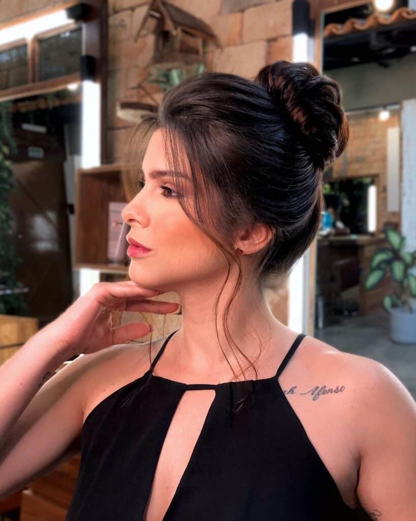20 Easiest Hairstyles for Long Hair That Girls Need to Try
