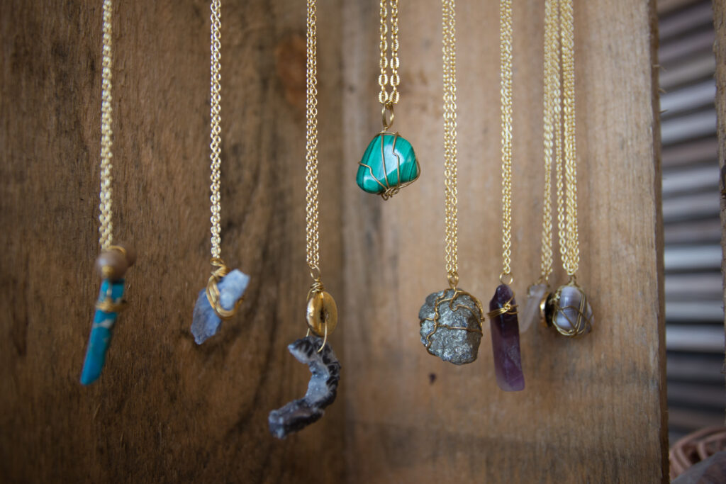 6 Reasons You Should Wear Crystal Jewelry 6 Reasons You Should Wear Crystal Jewelry