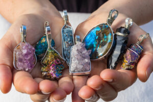 6 Reasons You Should Wear Crystal Jewelry