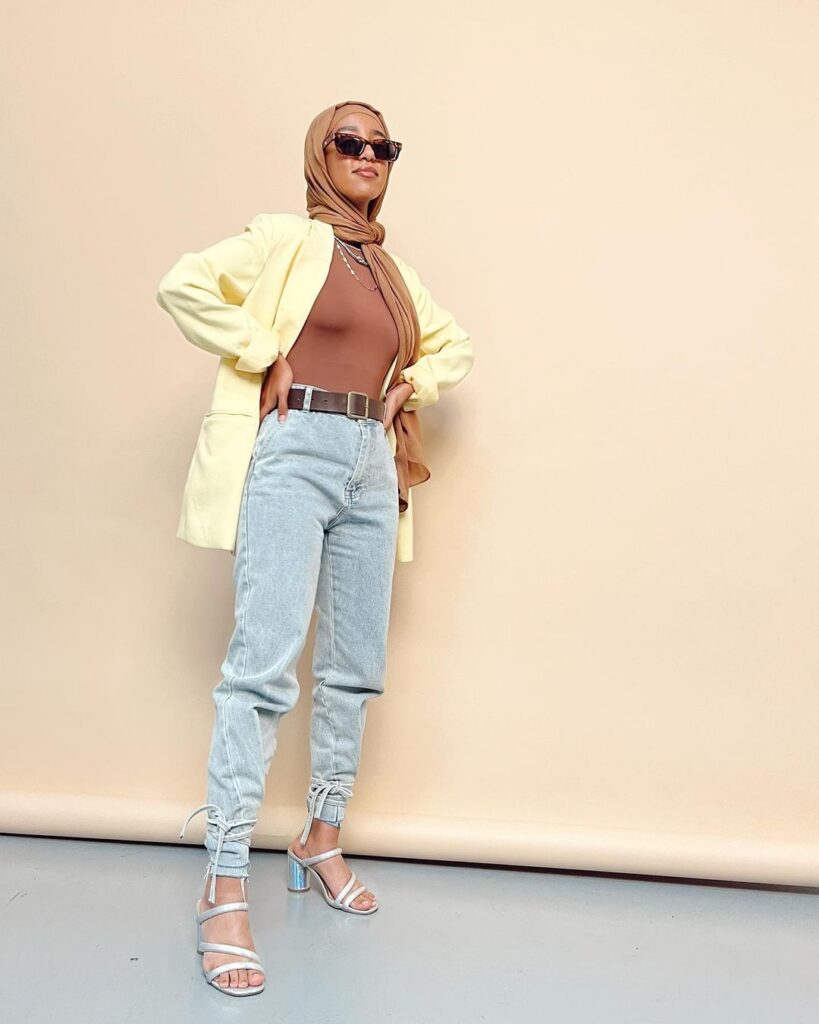 How to wear yellow blazers