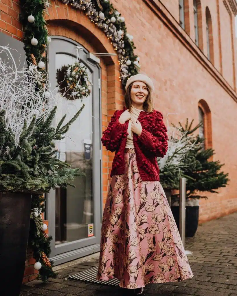 Jacquard Skirt Outfits