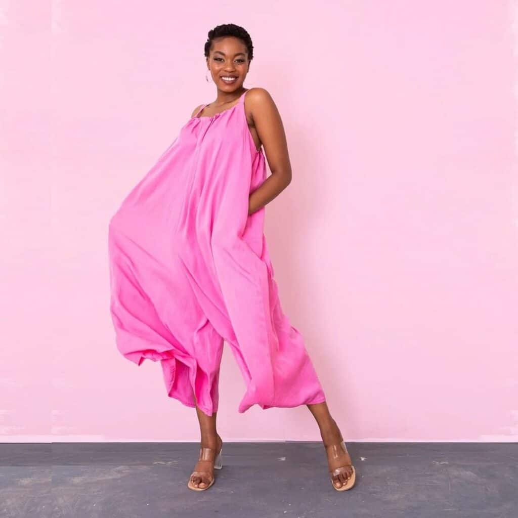 20 Best Pink Jumpsuit Outfit Ideas & Styling Tips