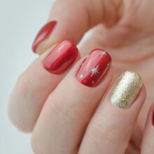 20 Best Christmas Nail Designs for 2023