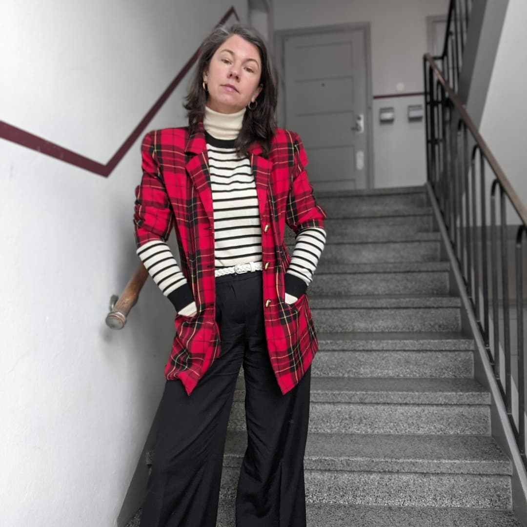 How to style plaid and stripes together 5