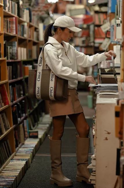 Tote Bag Outfit