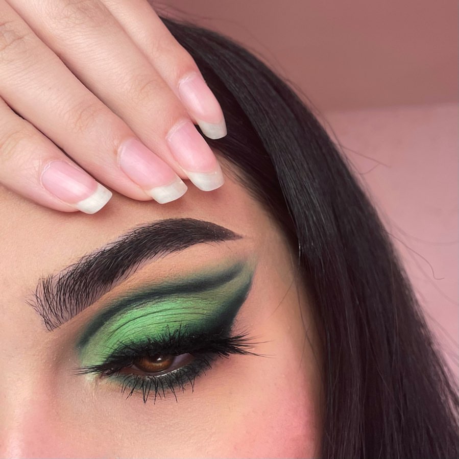 20 Trendy Indian Bridal Eye Makeup Ideas 20 Trendy Indian Bridal Eye Makeup Ideas