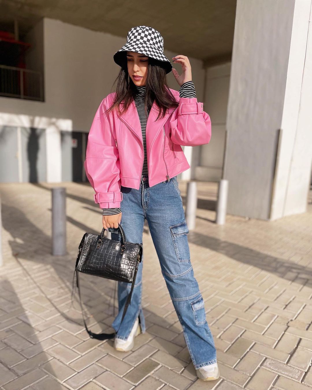 20 Stylish Pink Jacket Outfits You Need to Try