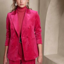 23 Best Viva Magenta Outfits (Pantone Color of the Year 2023) 23 Best Viva Magenta Outfits (Pantone Color of the Year 2023)