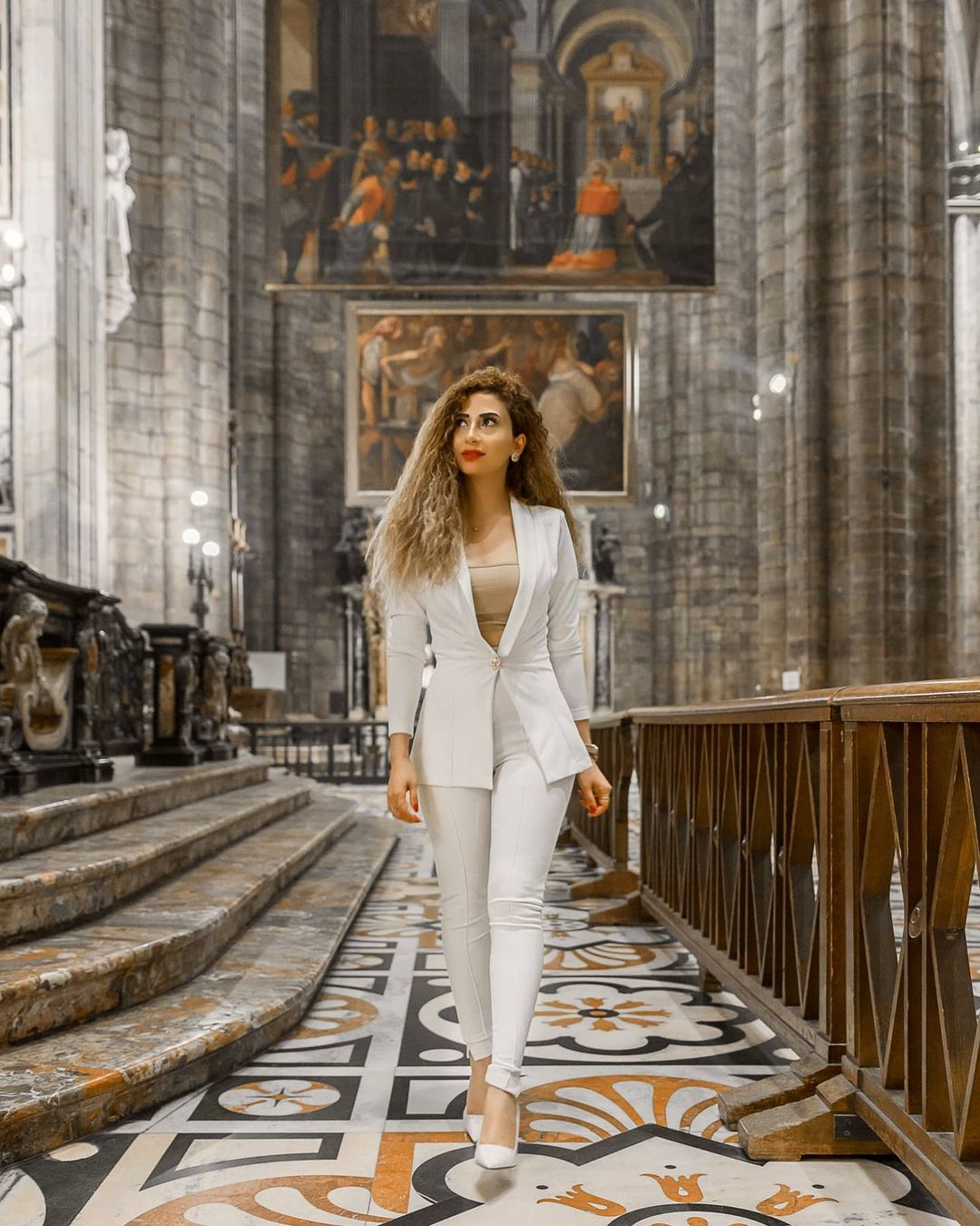 What To Wear In Florence? 29 Outfit Ideas & Packing Tips What To Wear In Florence? 29 Outfit Ideas & Packing Tips
