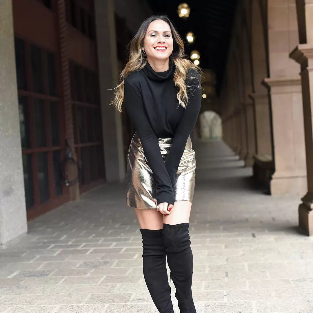 Outfits for Fashion Shows for women 16