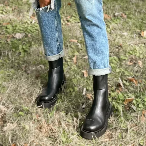 lug sole boots with skinny jeans