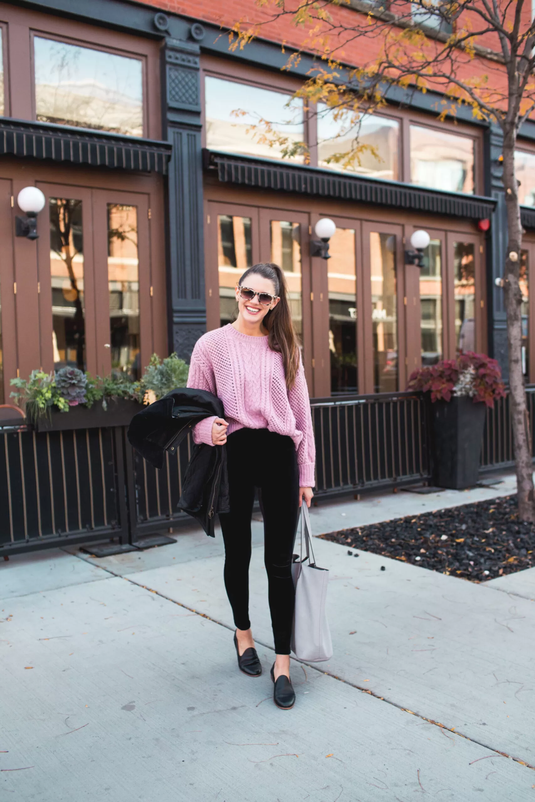 Outfits with Velvet Leggings