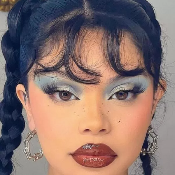 Y2K Fashion Trend