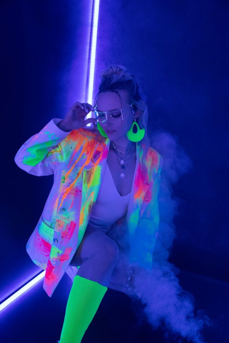 Glow In The Dark Outfit Ideas