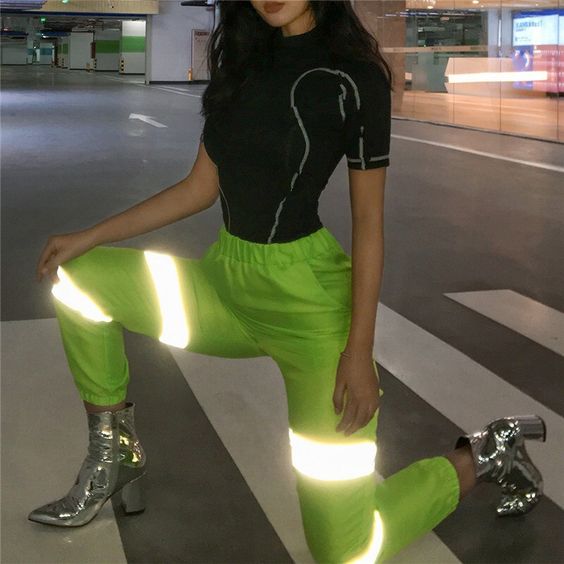 glow in the dark outfits tips 