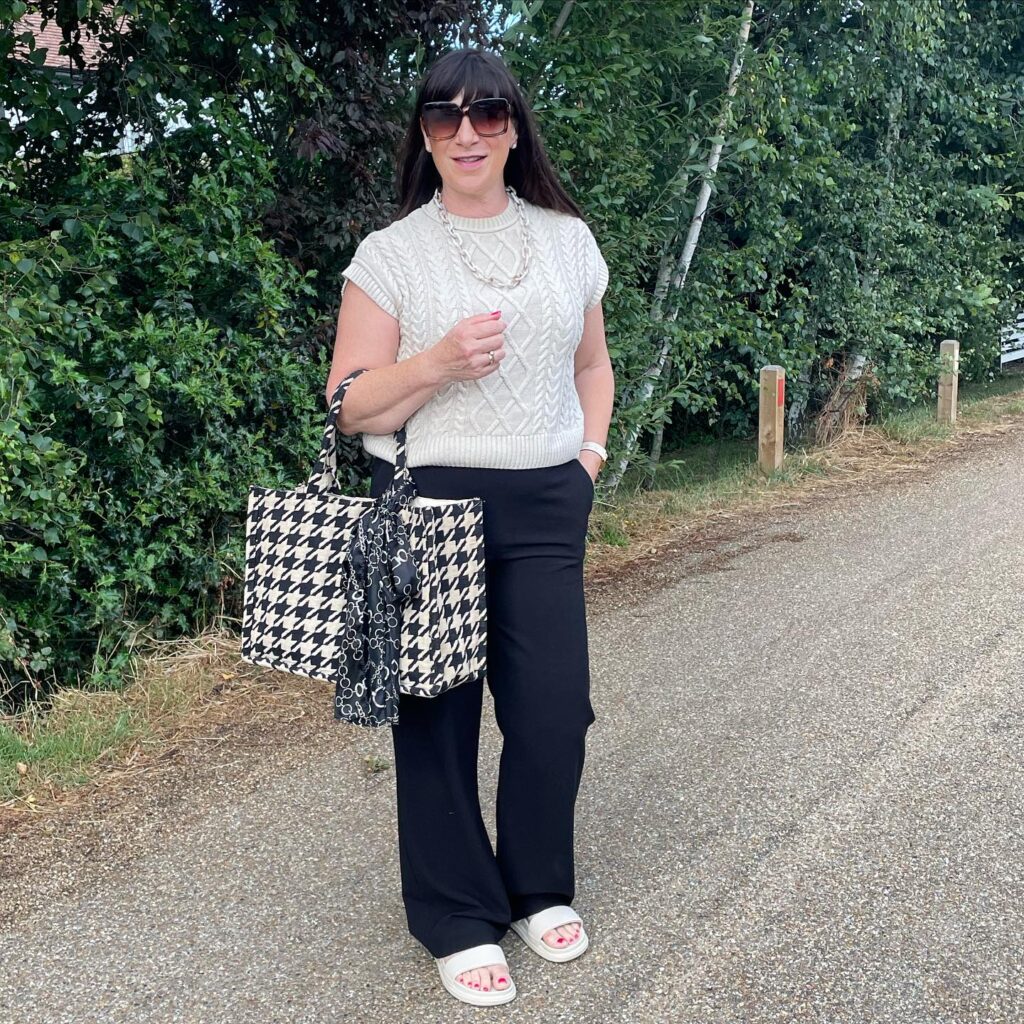 30 Outfits for Women Over 60-Fashion Tips For 60 Plus Women 30 Outfits for Women Over 60-Fashion Tips For 60 Plus Women