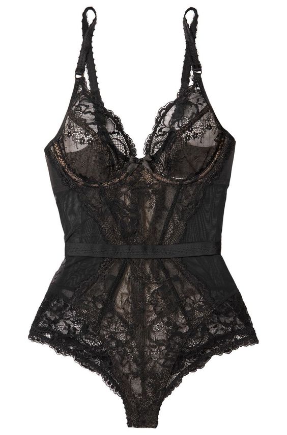 Lingerie Guide For Older Women – 22 Best Options