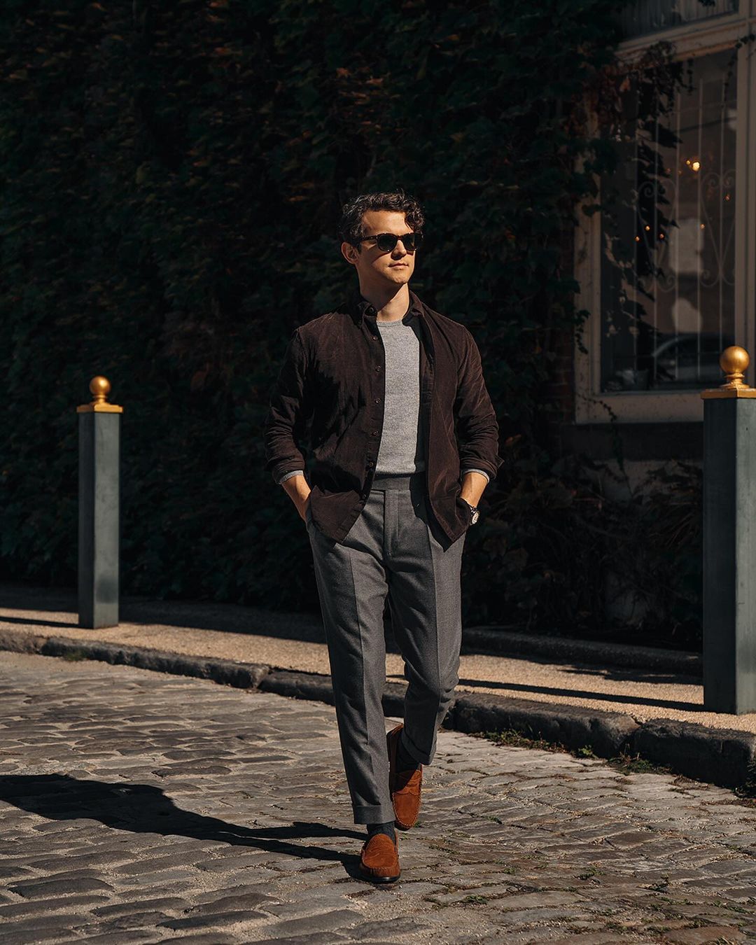 How to Wear Grey Pants with Brown Shoes? 7 Tips for Men