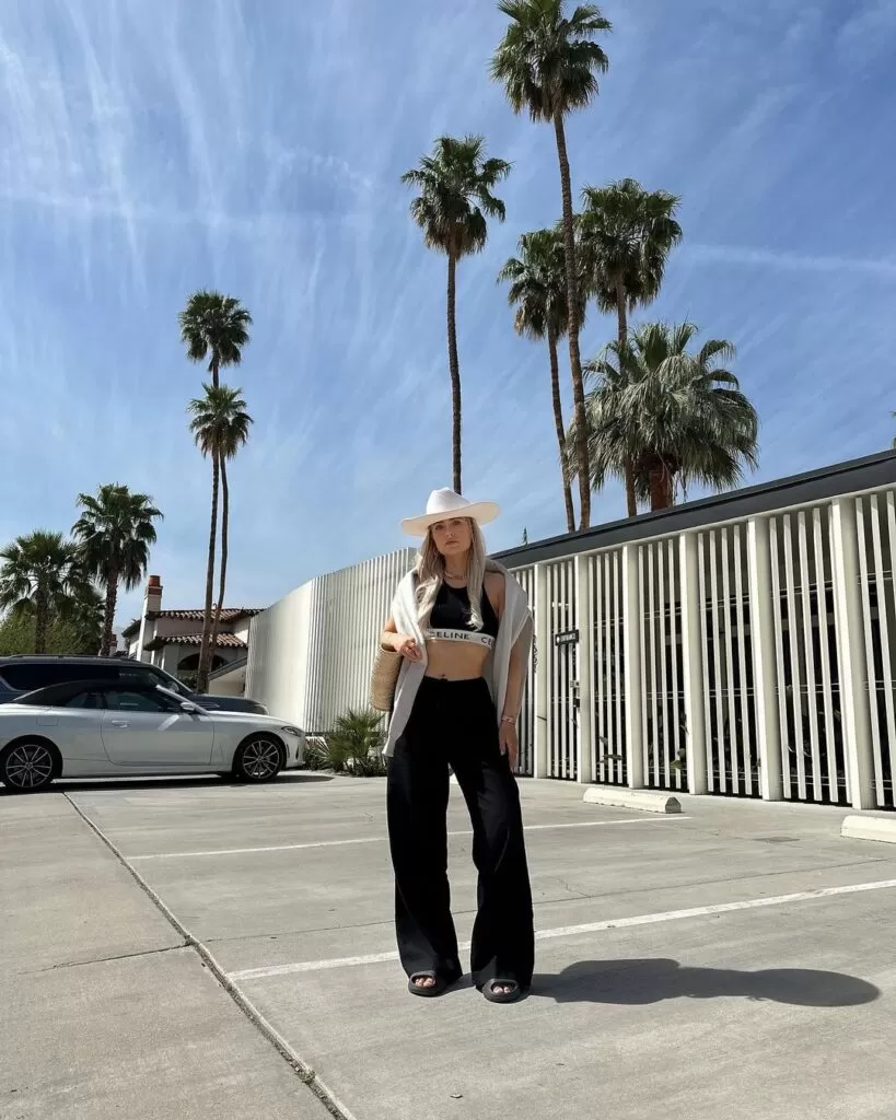 What To Wear In Palm Springs