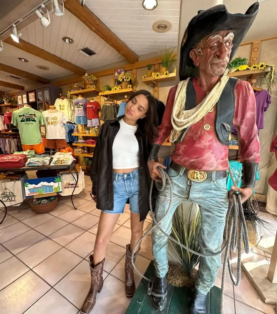 What To Wear In Palm Springs