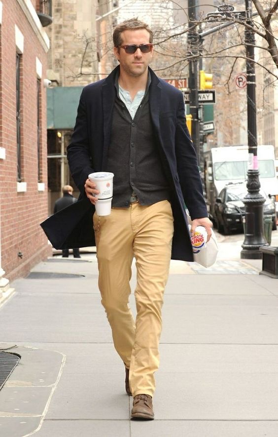 56 Best Khaki Pant Outfits For Men with Styling Tips