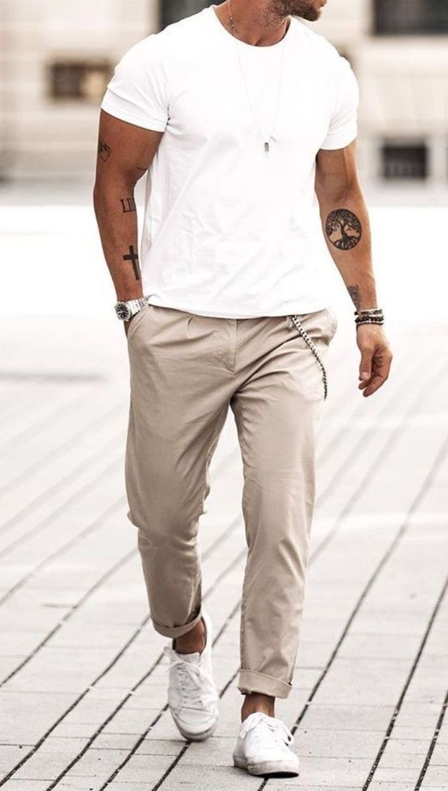 56 Best Khaki Pant Outfits For Men with Styling Tips