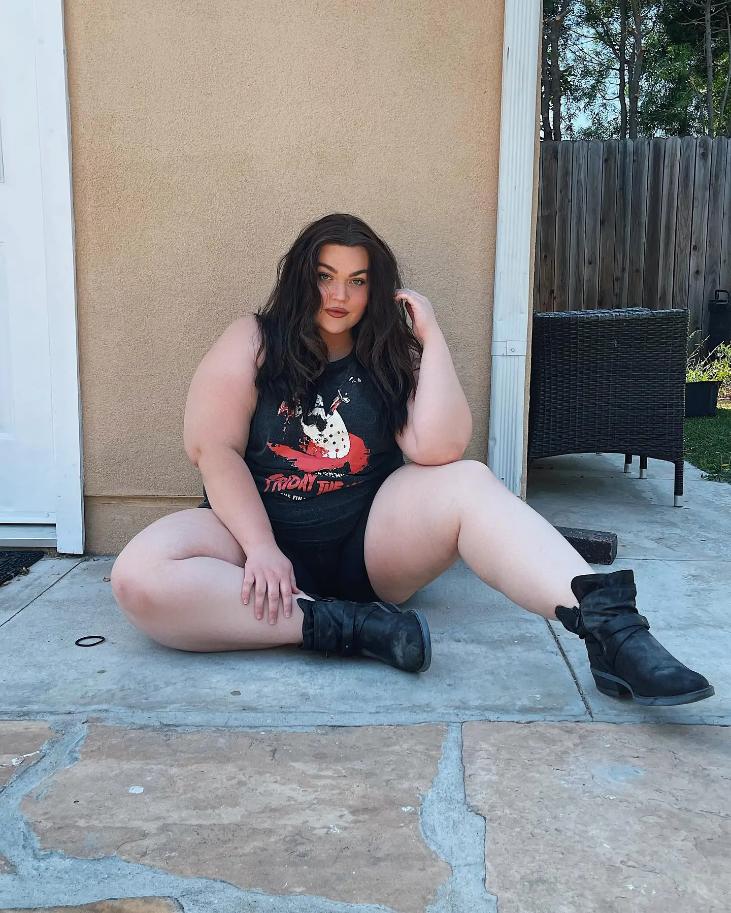 flattering shorts outfits curvy ladies 16