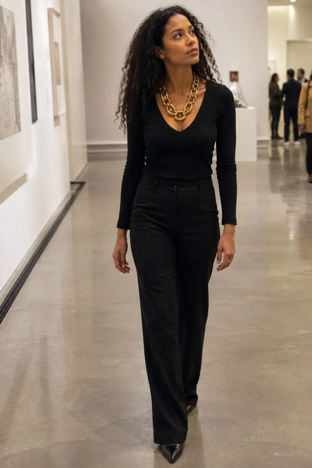 #6 - Heavy Vintage Statement Necklace - Glamoratti Aesthetic Trends