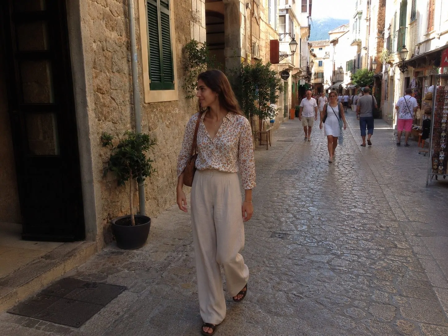 Mix and match vacation outfits for women