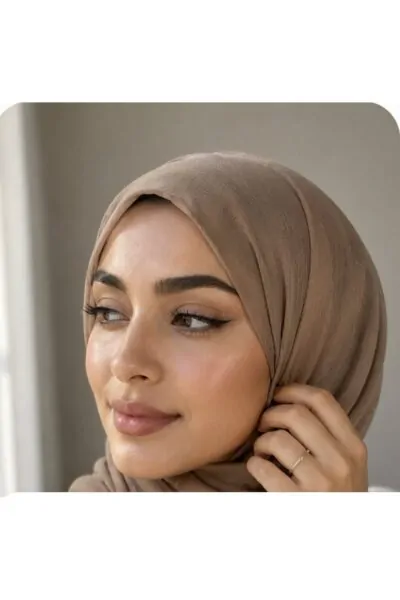 Makeup with Hijab – Simple Tutorial with Tips